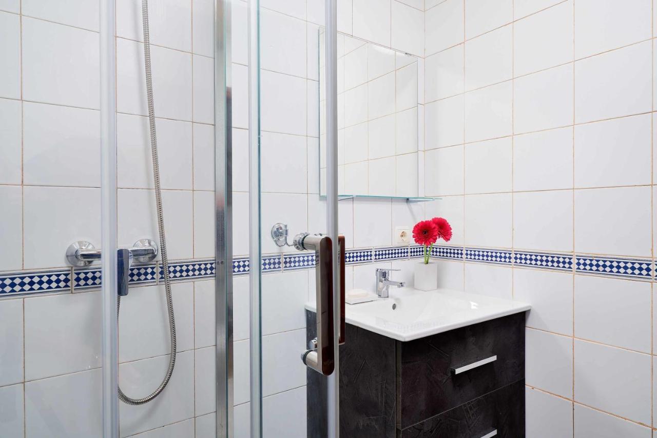 Apartament Under The Olive Trees In Historic Center Of Malaga Zewnętrze zdjęcie
